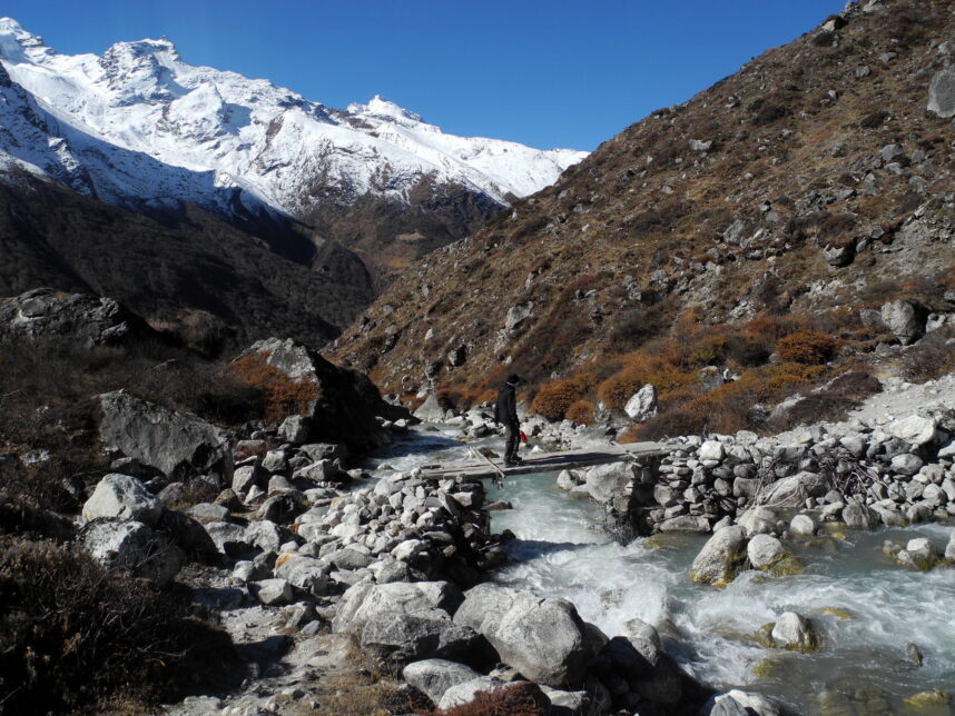 langtang trek suspension bridge