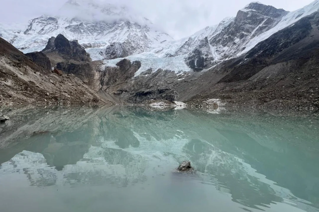 Best view of Mount Makalu Himalayan peak