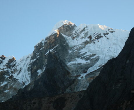 lobuche peak