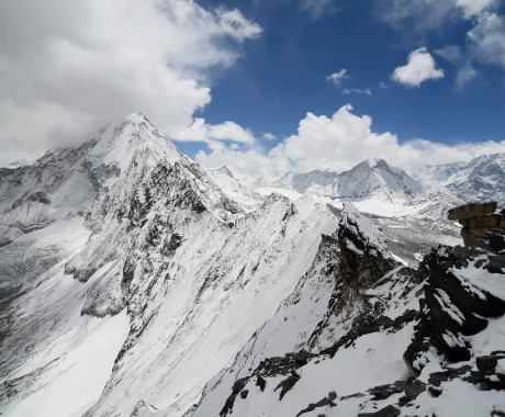Amphu Lapcha Pass Trek